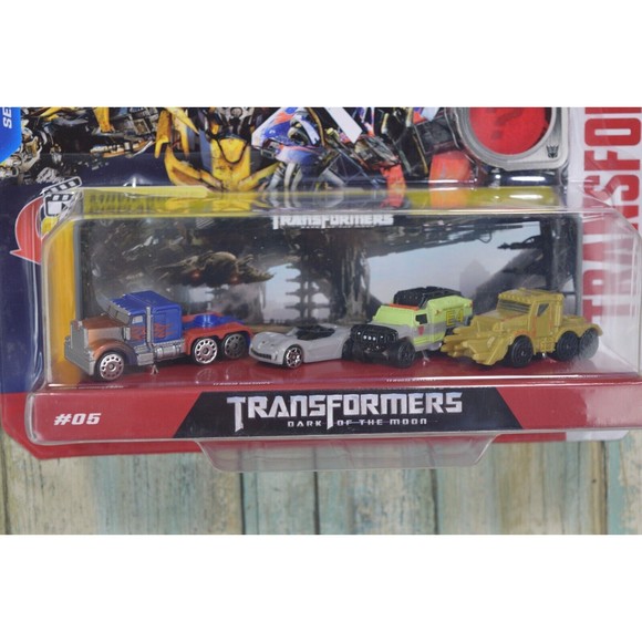 Micro Machines Transformers Series 2 Dark Of The Moon #05 4-Pack New - Picture 3 of 4